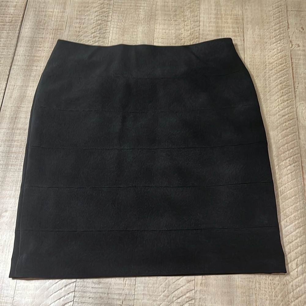 Alfani Petites tiered black skirt in EUC